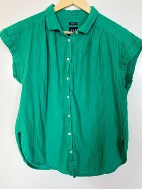 GAP Crinkle Gauze Green Button Up Blouse Size Medium